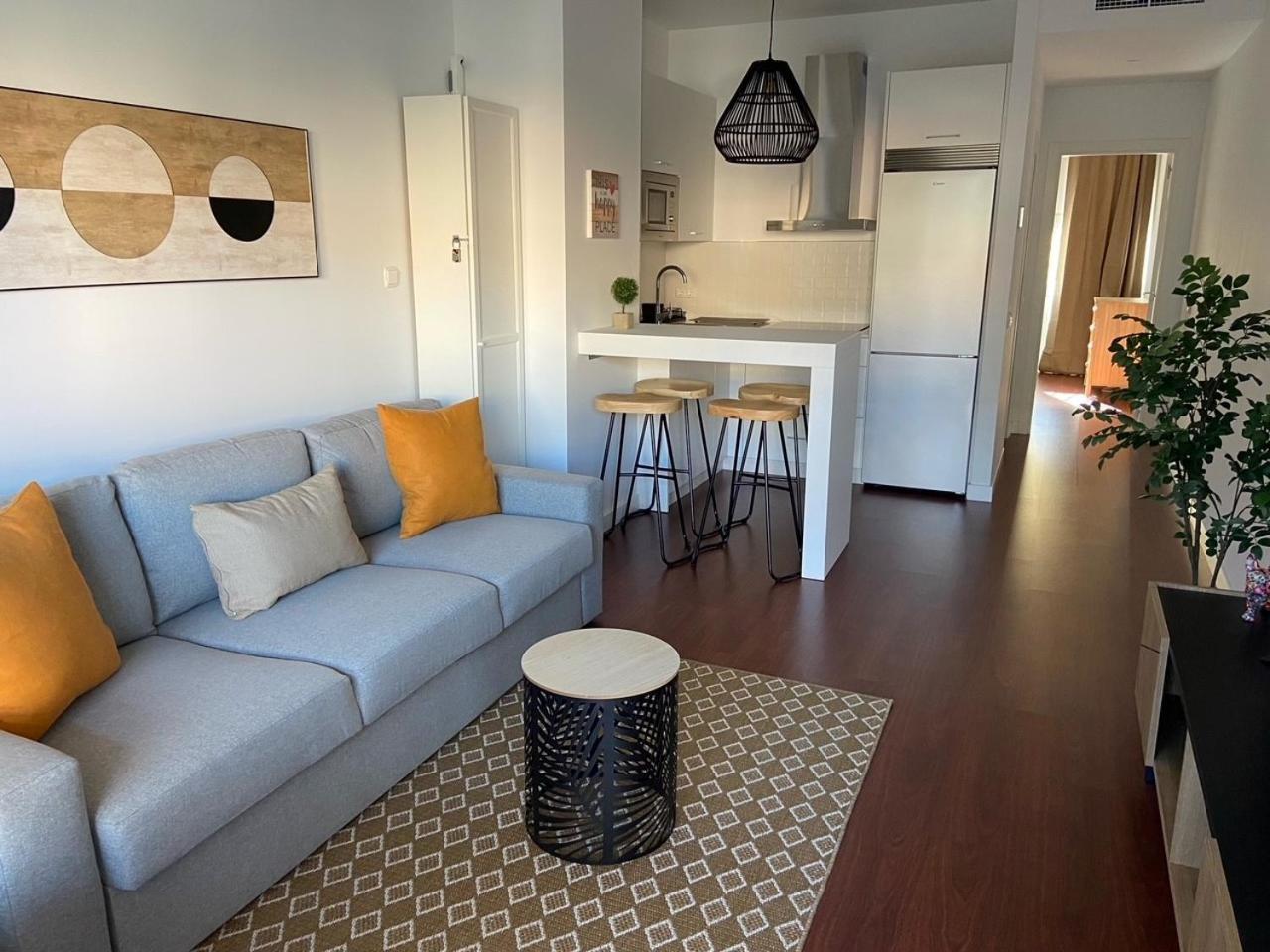 One Bedroom Flat In The Centre Of Apartament